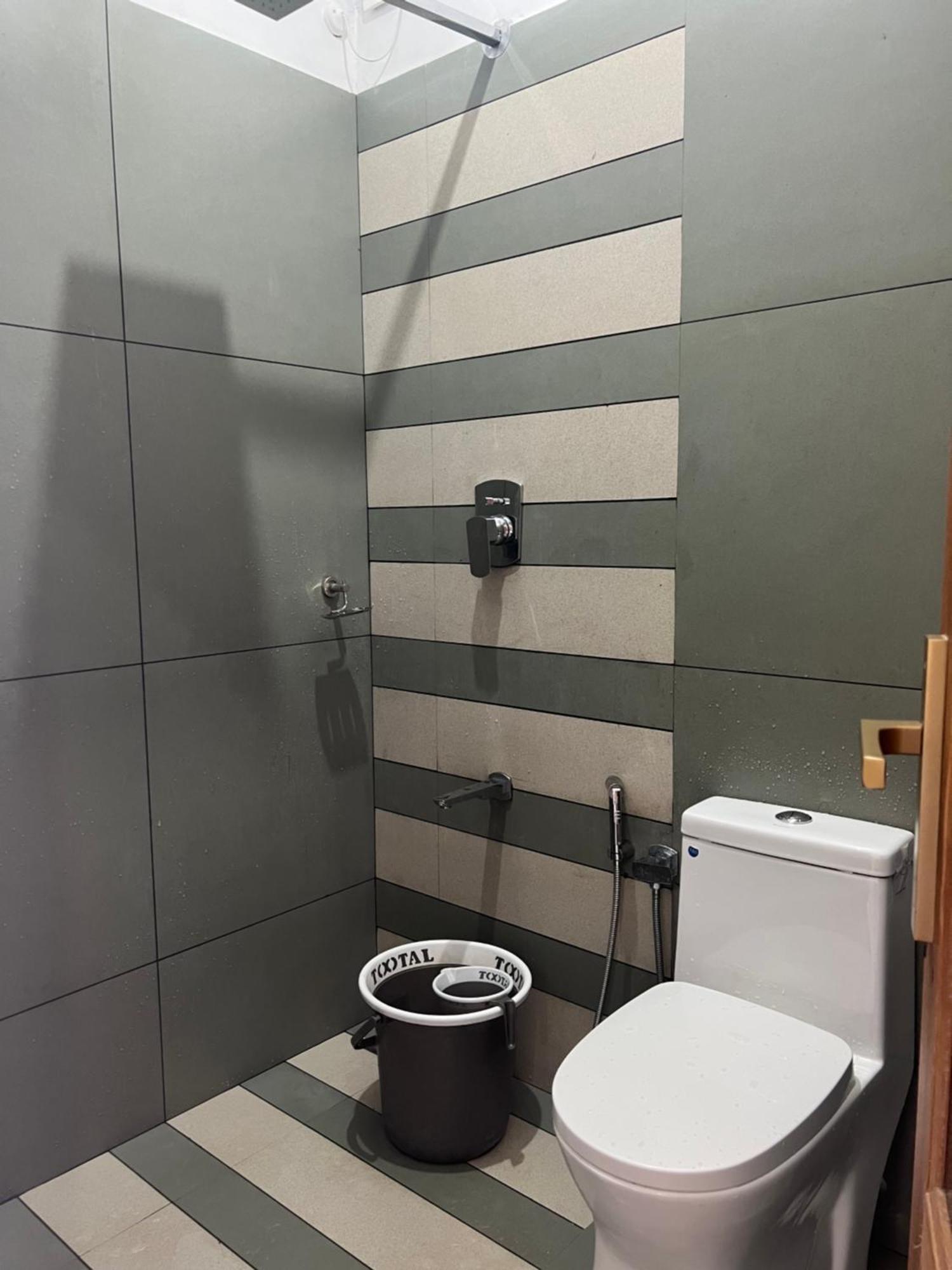 Honey Rock Hotel Kanthalloor Екстериор снимка